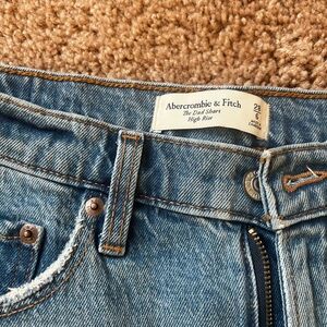 Abercrombie high rise dad shorts